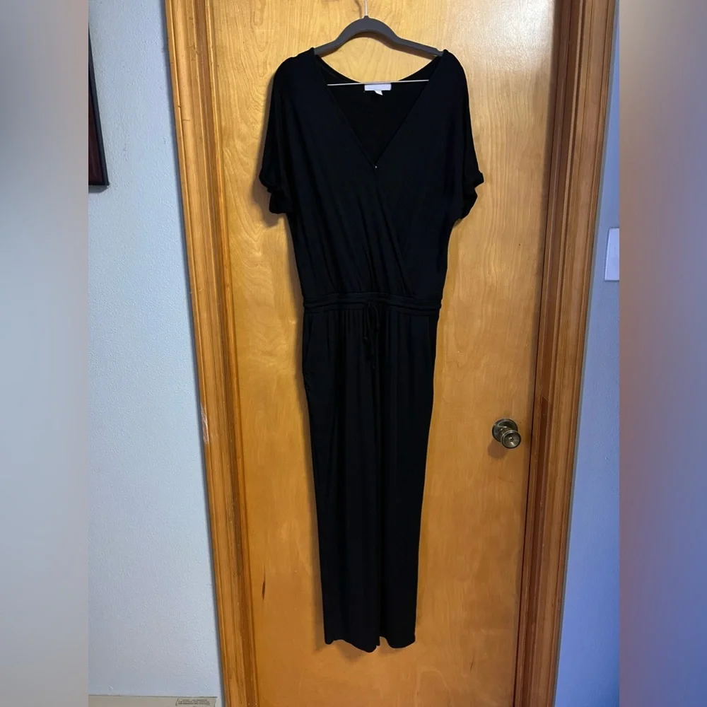 ❤️Chelsea 28 Black Jumpsuit with pockets elastic tie waist straight leg Size MP - Picture 2 of 9